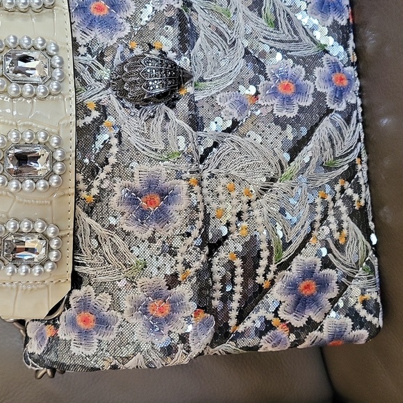 Kurt Geiger kensington embroidered sequin handbag with chain strap - Picture 4 of 13